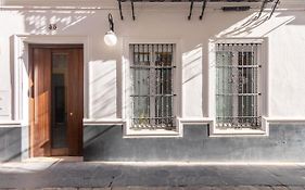 Harinas Central Apartments By Valcambre